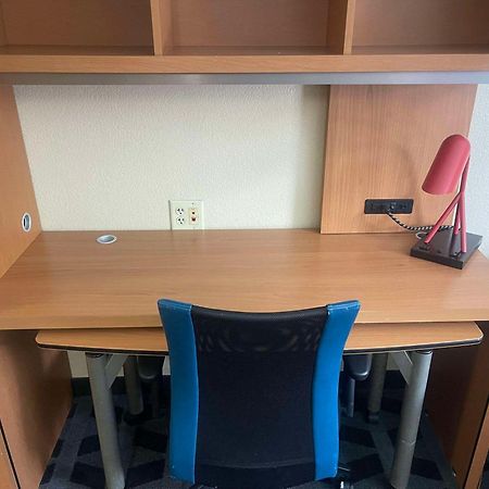 Mainstay Suites Tampa Moffitt-Usf Temple Terrace Eksteriør billede