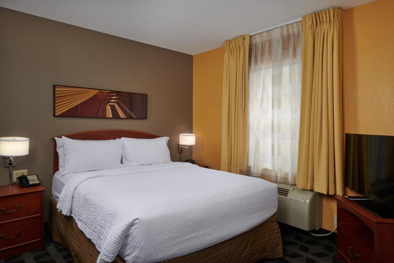 Mainstay Suites Tampa Moffitt-Usf Temple Terrace Eksteriør billede