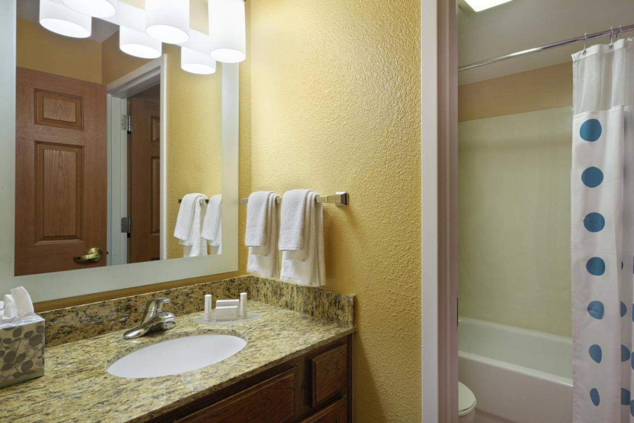 Mainstay Suites Tampa Moffitt-Usf Temple Terrace Eksteriør billede
