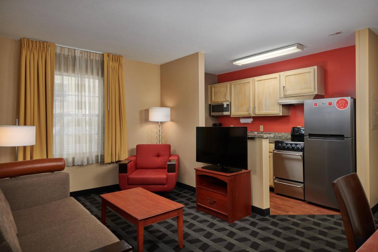 Mainstay Suites Tampa Moffitt-Usf Temple Terrace Eksteriør billede