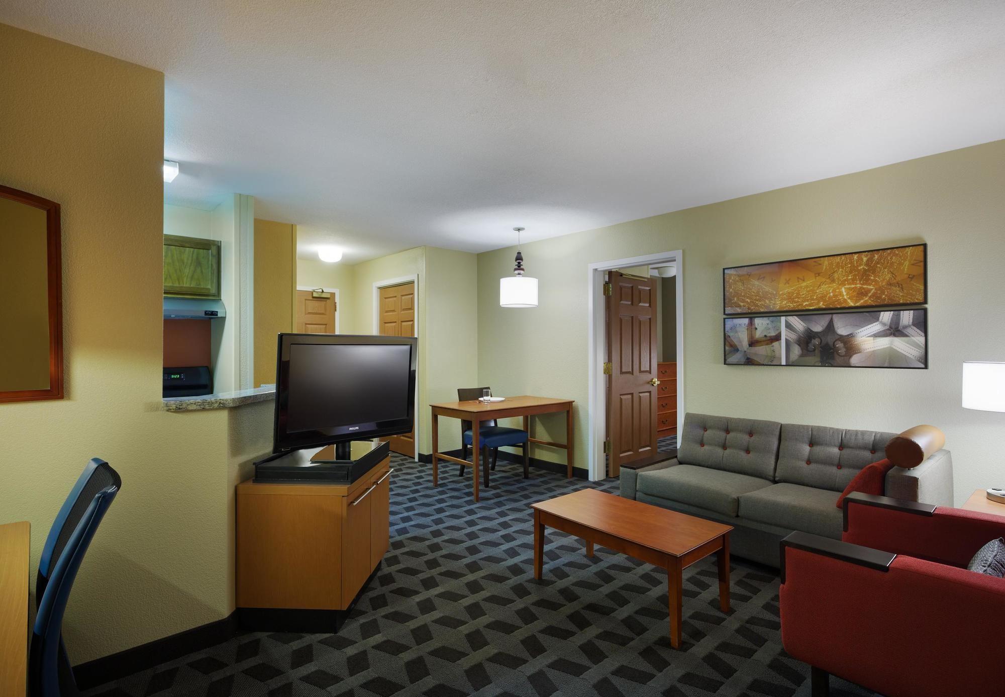 Mainstay Suites Tampa Moffitt-Usf Temple Terrace Eksteriør billede