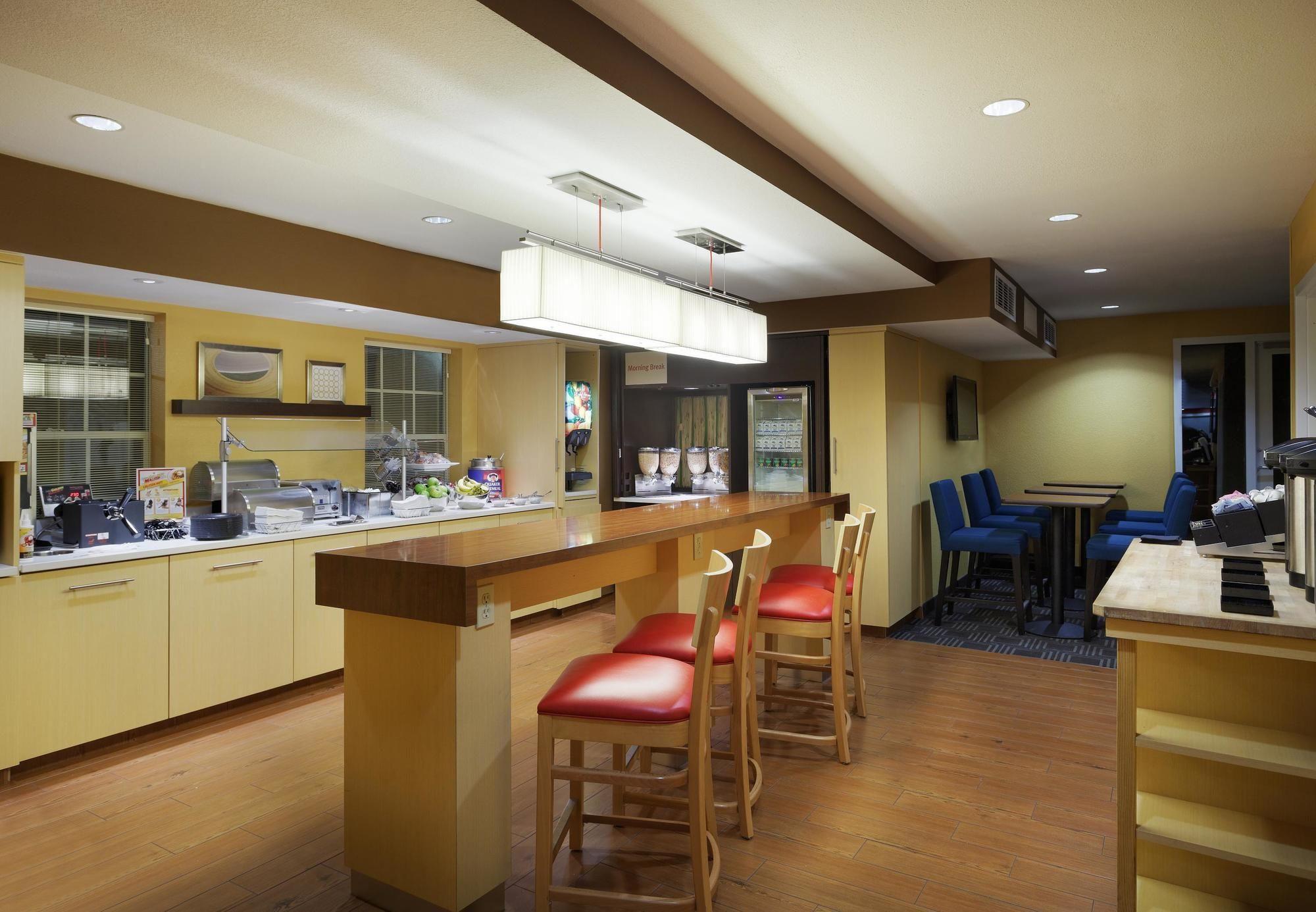 Mainstay Suites Tampa Moffitt-Usf Temple Terrace Eksteriør billede