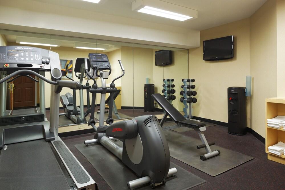 Mainstay Suites Tampa Moffitt-Usf Temple Terrace Eksteriør billede